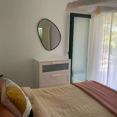 Apartment Bikini, An Near The Square *
