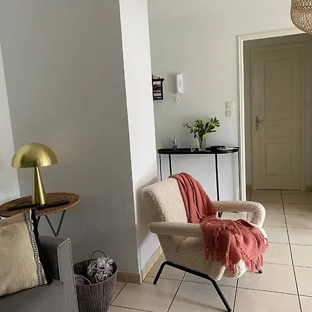 Apartment Bikini, An Near The Square