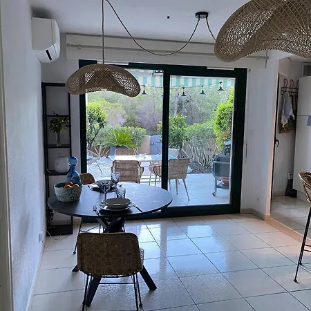 Bikini, An Near The Square Appartamento