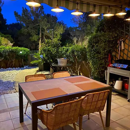 Bikini, An Near The Square Cavalaire-sur-Mer